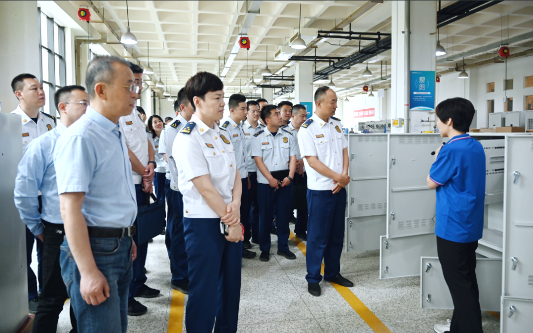 济南消防支队走进山大华天进行培训学习